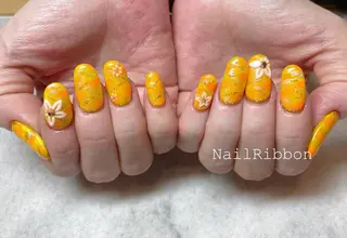 ネイル ネイルリボン 受付スタッフのネイルデザイン