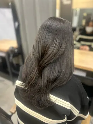 セミロング 女性らしいモテヘア 韓国ヘアhikariのヘアスタイル