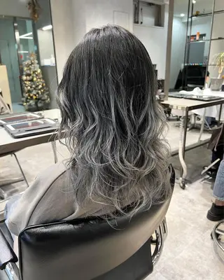 ミディアム Miku 🇺🇸のヘアスタイル