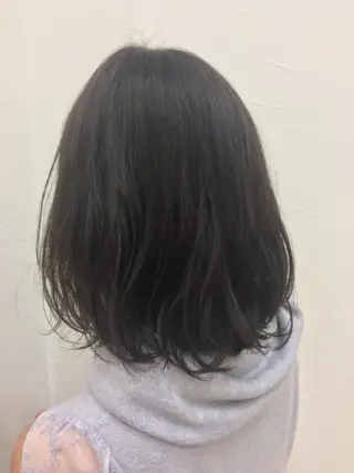 カラー MERu所属・MERu/高橋裕之 /レイヤー/艶カラーのヘアスタイル