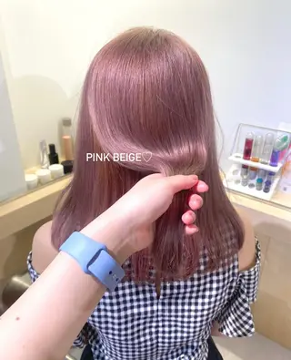 カラー mizuki/ピンク ベージュ.レイヤーのヘアスタイル