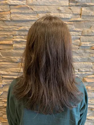 ミディアム カラー Fika所属・佐藤 匠のヘアスタイル