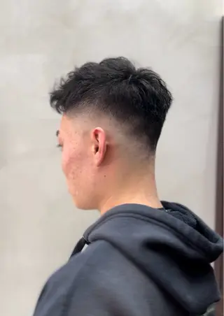 メンズ 透明感カラー✨️山内 七鐘のヘアスタイル