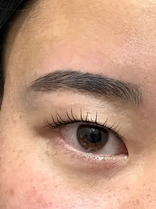 アイブロウ Cure所属・三澤 朱里の眉毛・アイブロウイメージ