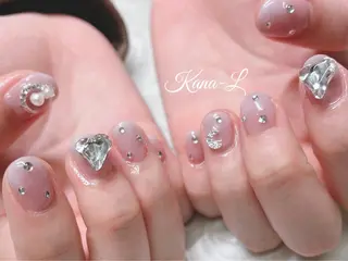 ネイル 芦辺 香奈のネイルデザイン