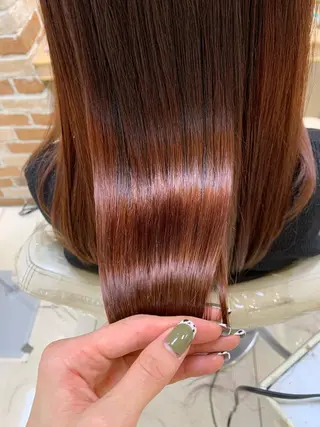 セミロング カラー 店長ハイトーンカラー 柞山史奈のヘアスタイル