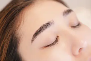 アイブロウ Eyelash&nailartsalon  Ali'i所属・せきね ゆりのマツエク・マツパデザイン