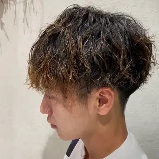 ショート パーマ メンズ ナツハラ サトシのヘアスタイル