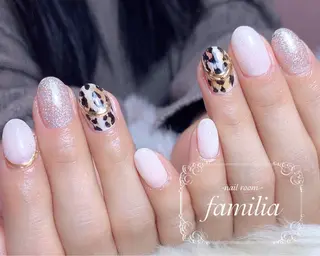 ネイル -nailroom- familiaのネイルデザイン