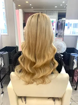 ロング illfrere所属・illfrere MOMOKAのヘアスタイル