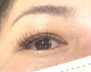 マツエク・マツパ アイブロウ メンズ眉毛サロンSENSE 津田沼所属・SENSE 津田沼 YUIKAの眉毛・アイブロウイメージ