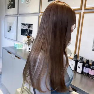 ロング カラー カジュアルを女っぽく 𝗮𝘆𝗮𝗰𝗼のヘアスタイル