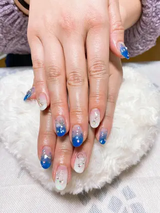 ネイル The Best Beauty受付担当のヘアスタイル