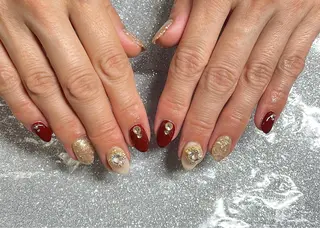 ネイル VIERU 🌈🎀💖のネイルデザイン