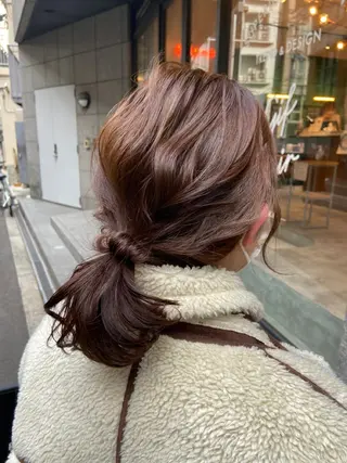 ミディアム カラー ヘアアレンジ ノイシキ サキのヘアスタイル