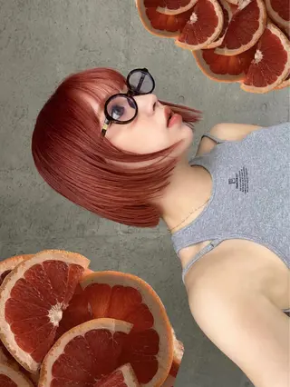 ショート カラー DOULAQ所属・AKO .のヘアスタイル