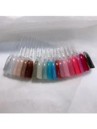 ネイル T RIRIKAのネイルデザイン