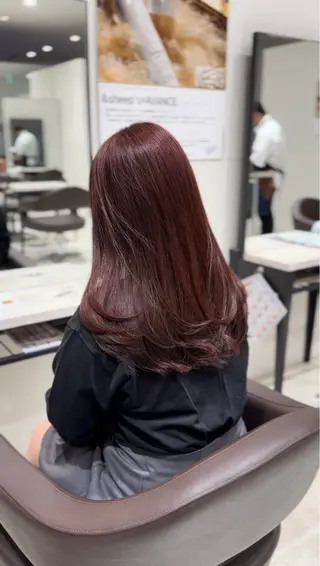 ロング 艶カラー /顔周り◎ 小川泰輝💍のヘアスタイル