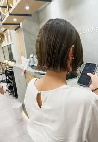 ショート カラー 浦和Lond 山本賢人のヘアスタイル