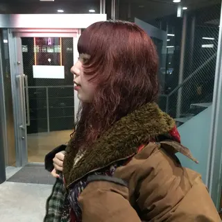 セミロング 杏 華のヘアスタイル