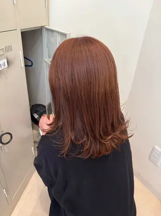 ミディアム 對馬 小菜美のヘアスタイル