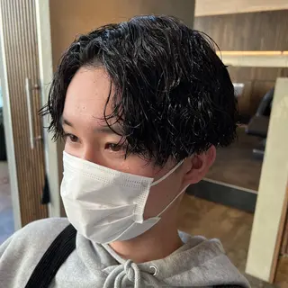 ミディアム パーマ メンズ fifth JINGUMAE所属・波巻きスパイラルパー マ/シャドウパーマ駿のヘアスタイル