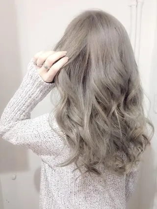 セミロング フェアリーテイル所属・吉田 典弘のヘアスタイル