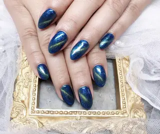 ネイル マジックミラー所属・マジック ミラーのネイルデザイン