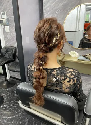 ロング ヘアアレンジ エクステ🩵ブリーチ 韓国ヘア🩵KAEのヘアスタイル