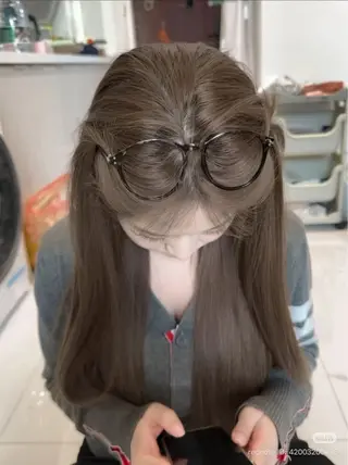 ロング 肌なじみベージュ 🦋azu🦋のヘアスタイル