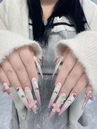 ネイル Huyn Nail Studio所属・Huyn Nail Studioのネイルデザイン