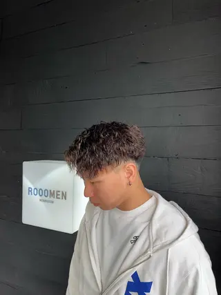 ショート パーマ メンズ ユウト 【メンズ限定】のヘアスタイル