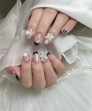 ネイル Nhit Nailsのネイルデザイン
