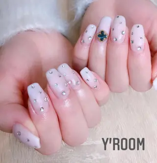 ネイル YUKA （ネイリスト）のネイルデザイン