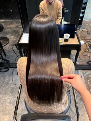 ロング ENORE所属・【✨艶髪矯正✨】 MINAMIのヘアスタイル