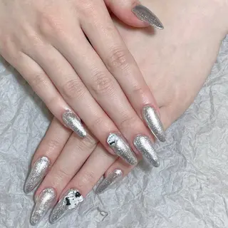 カラー DIAMOND Nail🥇のネイルデザイン