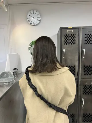 ミディアム INORI /フェイスレイヤーのヘアスタイル