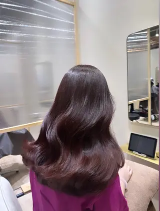 ロング カラー 中村 友莉夏のヘアスタイル