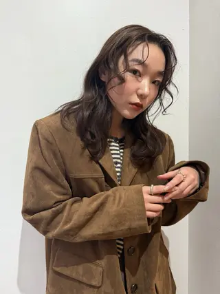 ミディアム カラー ヘアアレンジ feery所属・キダ ユウナのヘアスタイル