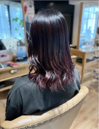 カラー 梶 瑞希のヘアスタイル