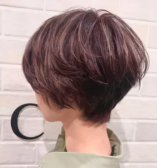 ショート カラー LACHIC所属・LACHIC LISAのヘアスタイル