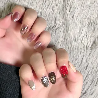 ネイル NEO Beauty Salon所属・𝐍𝐄𝐎 𝐉𝐔𝐑𝐈のネイルデザイン