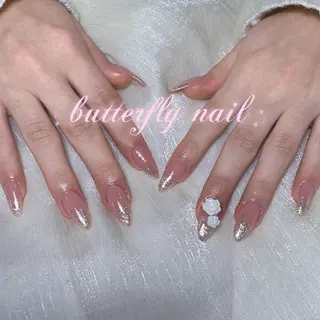 ネイル 蝶々ネイル サロンのネイルデザイン