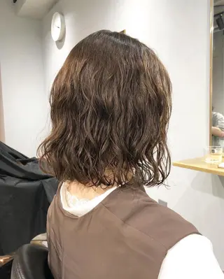 ショート カラー パーマ akane/ボブ /オリーブ/ブラウンのヘアスタイル