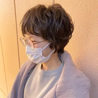 ショート パーマ 丸岡 美穂のヘアスタイル