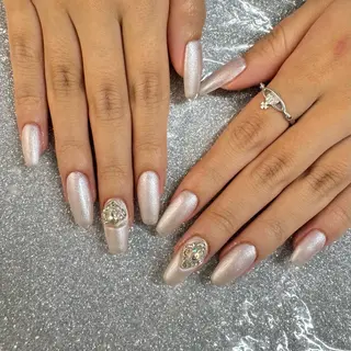 ネイル VIERU 🌈🎀💖のネイルデザイン