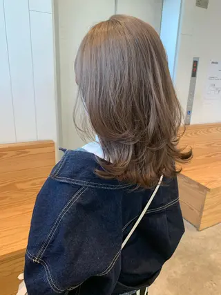 ミディアム River,Land所属・yui .のヘアスタイル