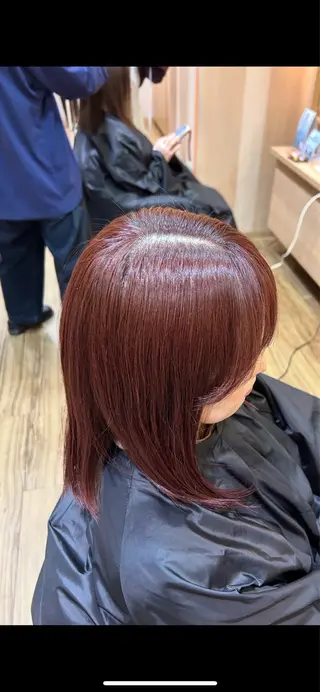 カラー 前田 亜由美のヘアスタイル