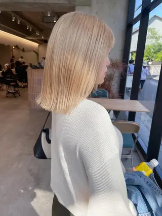 ショート カラー ヘアアレンジ ミニボブ/ブリーチ 🌈MISATOのヘアスタイル