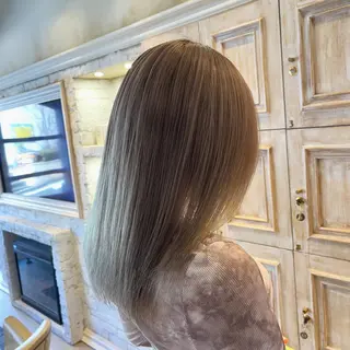 セミロング luce所属・千代 夏輝のヘアスタイル